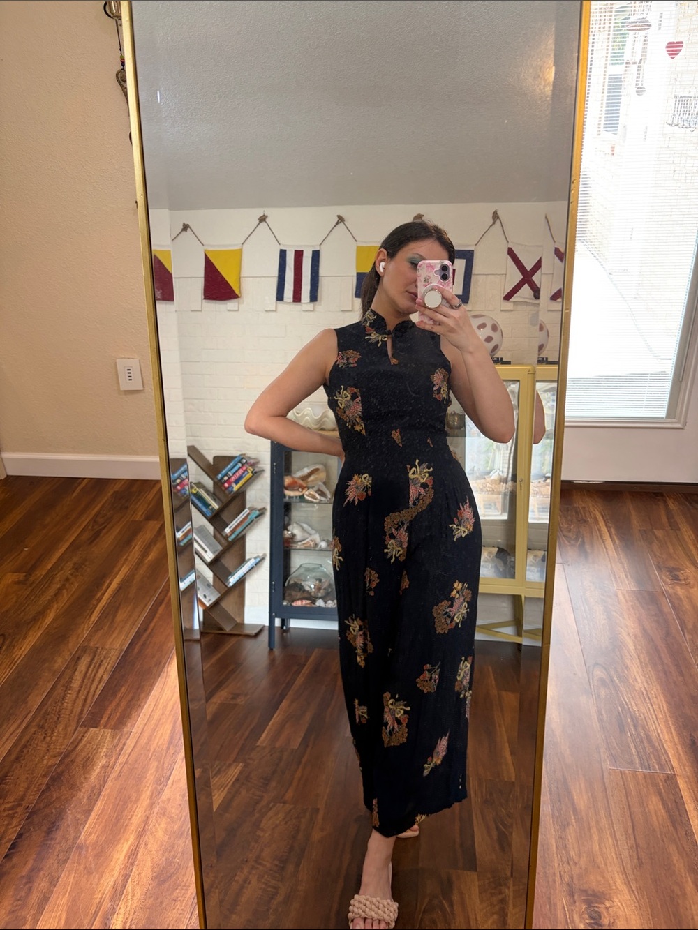 Vintage Navy Floral Mandarin-Collar Sleeveless Jumpsuit